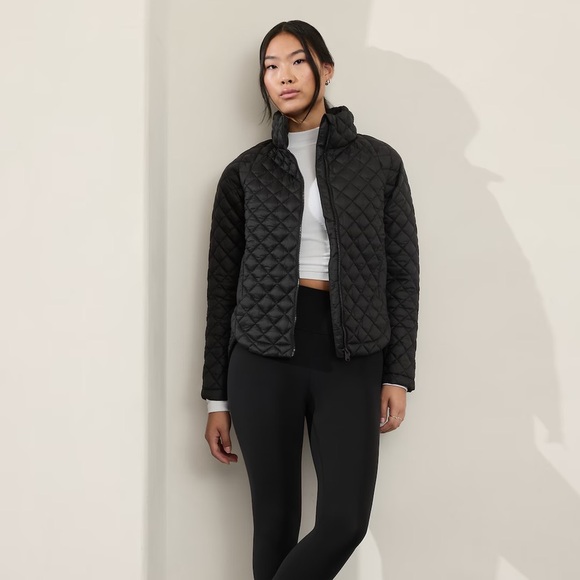 Athleta Jackets & Blazers - NWOT - Athleta Women’s Whisper Featherless Puffer Jacket